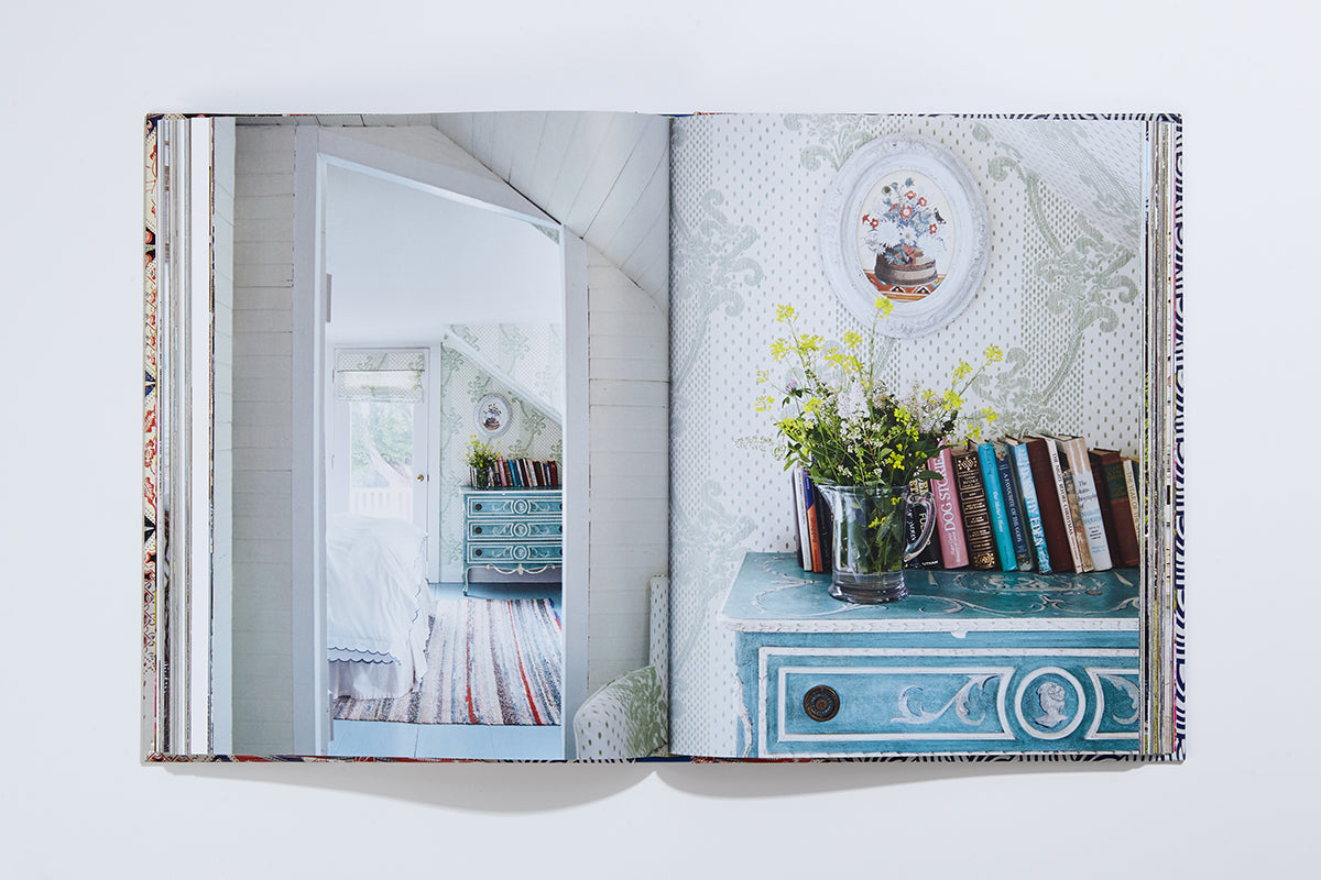 Summer to Summer: Houses by the Sea – Signature Edition